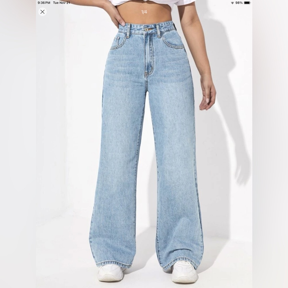 NWOT High Waist Wide Leg Jeans